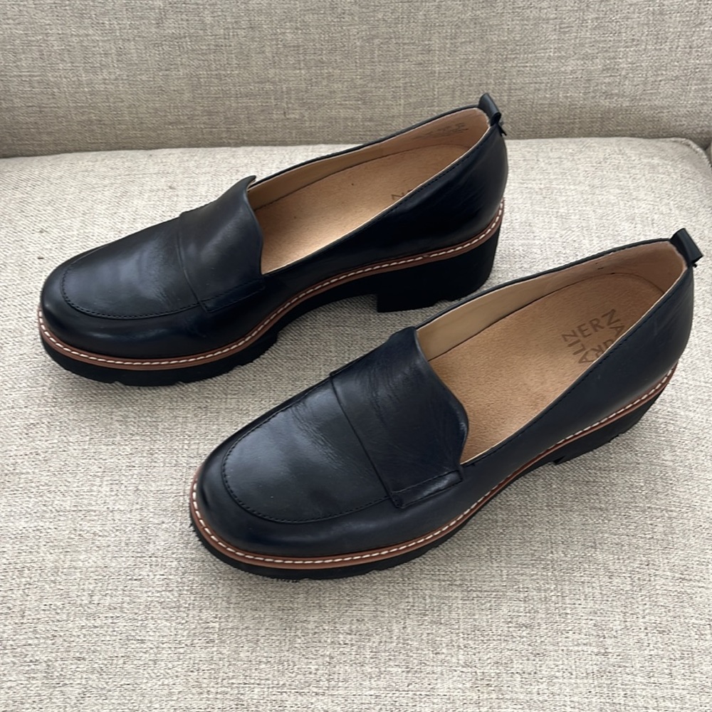 Naturalizer Black Leather Platform Loafers
